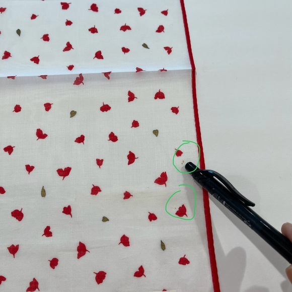 Pierre Balmain Handkerchief Women Floral Red Pattern 100% Cotton Square 17” - Picture 6 of 6